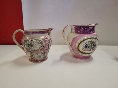 Un lot de deux grands pichets Staffordshire...