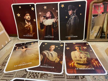 Un ensemble de 9 cartes à jouer du casino...