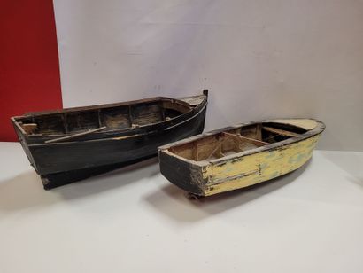 Lot de deux coques de bateaux en bois 60x21...