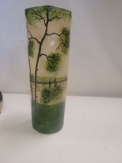 LEGRAS. Vase à décor d'arbre en verre émaillé....