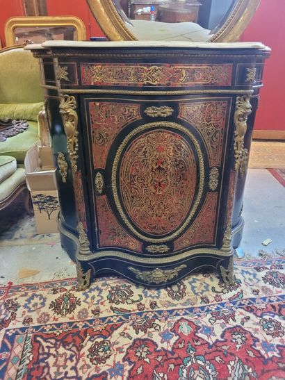 Meuble à hauteur d'appui en marqueterie Boulle