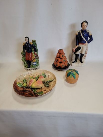 Lot de 5 objets en faïence et céramique dont...