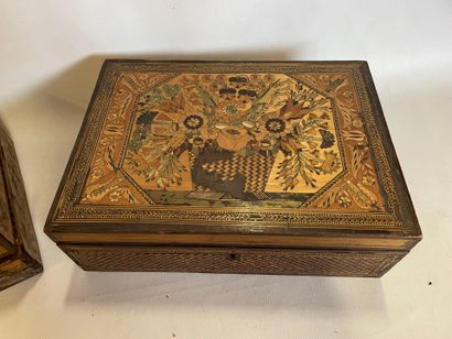 Lot de 2 boites en marqueterie de pailles...