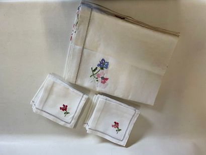 La grande maison de blanc PARIS nappe (240...