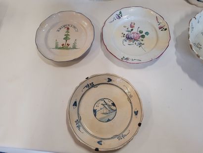 Lot d'un plat (48x39) et de 5 assiettes en...
