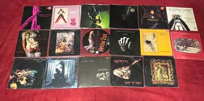 Un lot de 17 vinyles de Christian Death,...