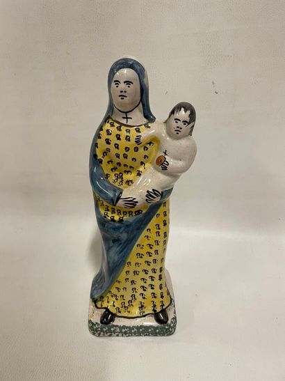 Vierge à l'enfant en faïence de Nevers. H27...