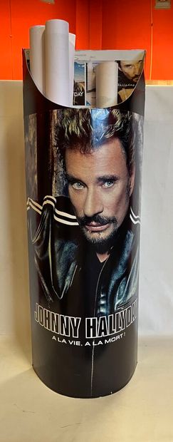Lot de 11 affiches et d'un présentoir de...