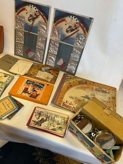 Lot de jeux comprenant trois jeux de loto...