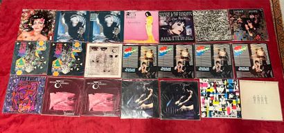 Un lot de 21 vinyles SIOUXSIE AND THE BANSHEES,...