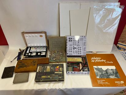 Lot comprenant boite à peinture, crayon,...