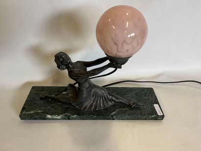 Lampe vers 1930 