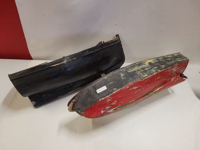 Lot de deux coques de bateaux en bois 60x21...