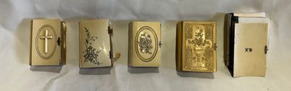Lot de 5 missels en ivoirine de format-douze,...