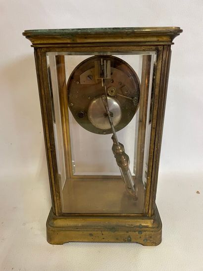Pendule cage, entourage en laiton (oxydation...