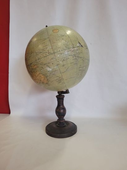 Un globe terrestre Napoléon III, globe en...