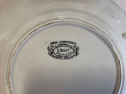 Lot de 11 assiettes Creil et Montereau à...