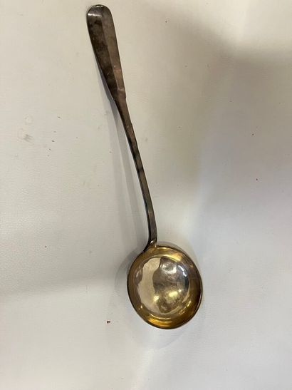 Une louche en Argent. Poids : 262 gr