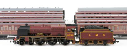 HORNBY. LMS train set consisting of 6 passenger...