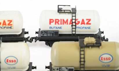 HONBY ACHO MECCANO. A set of 16 tank cars,...