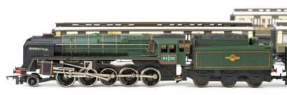 HORNBY. A set consisting of 6 brown and beige...