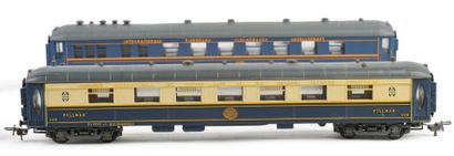 HORNBY. A set of 4 cars: CWIL, PULLMAN, and...
