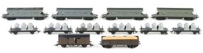 HORNBY ACHO MECCANO. A set of 12 assorted...