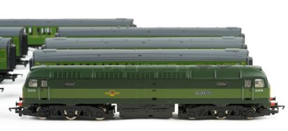 HORNBY. A set of 6 cars and a 
