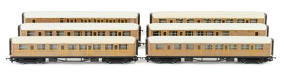 HORNBY. A set of 6 LNER wood-grain cars,...