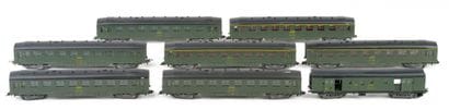 HORNBY. A set of 7 SNCF forestry cars and...