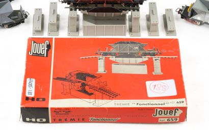JOUEF. A Trémie set consisting of a 