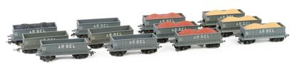 HORNBY. A set of 12 freight cars, including...