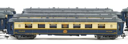 HORNBY. A set of 12 yellow CWIL Orient Express...