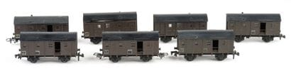 HORNBY. A set of 7 SNCF freight cars, without...
