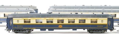 HORNBY. A set of 8 yellow CWIL Orient Express...