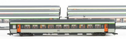 LS MODELS. A set of 6 SNCF cars, including...