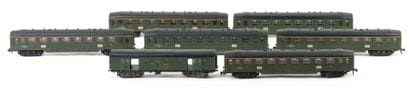 HORNBY. A set of 6 SNCF forest service cars,...