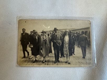 DEAUVILLE, carte photo représentant Raoul...