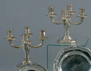 Paire de candélabres en argent à 4 bras de...