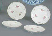 Paris
Suite de 4 assiettes creuses en porcelaine...