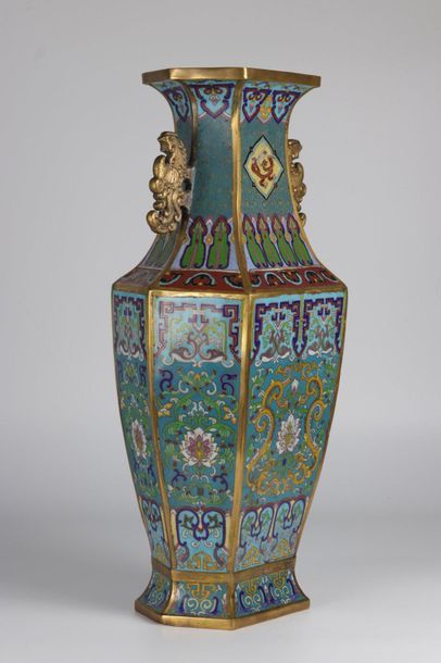 China Large cloisonne bronze vase Ming brand...