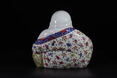 China Large famille rose porcelain Buddha...
