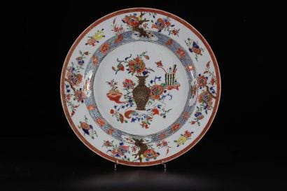 China large porcelain dish late 18th century...