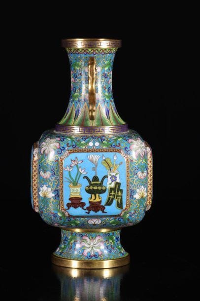 China Very fine cloisonne bronze vase decorated...
