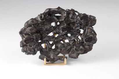 China carved wooden brush holder Qing period
Sizes:...