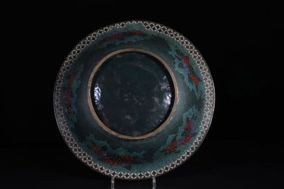 China cloisonne dish Qing period
Sizes: D420mm
Weight...
