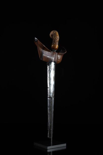 Asia knife (Kriss) finely carved ivory handle...
