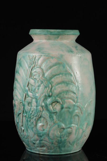 ART-DECO, porcelain vase with figurative...