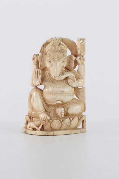 Inde Ganesh sculpté 1900
Région: INDE
Dimensions:...