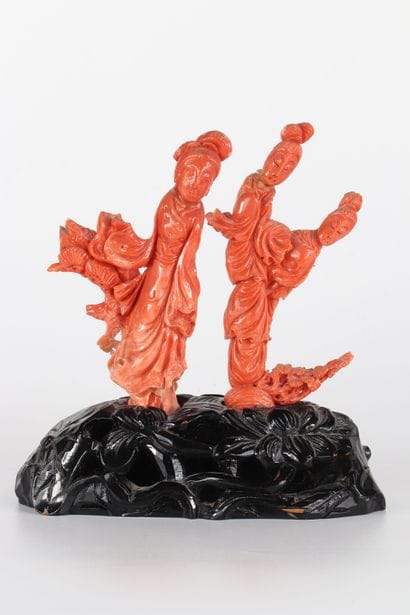 Chine sculpture en corail rouge vers 1900...
